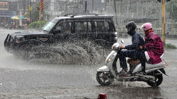 পশ্চিমবঙ্গে ৩০ শতাংশ বৃষ্টি কম হয়েছে এবার