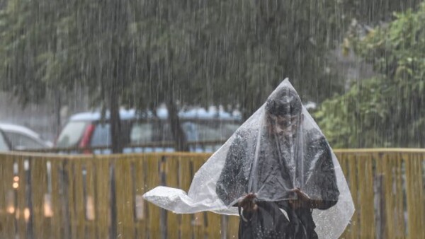 ভারী বৃষ্টি ১৪ সেপ্টেম্বর পর্যন্ত