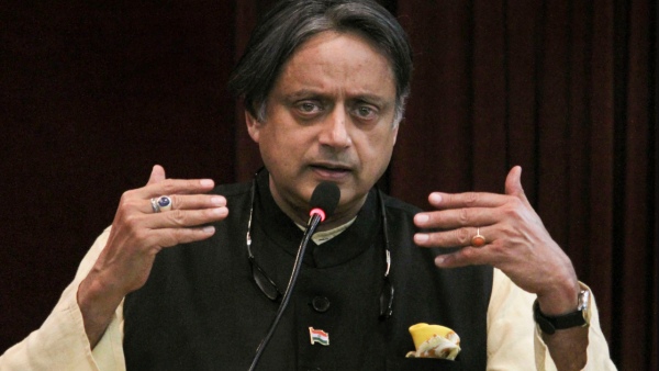 শশী থারুরের টুইট শশী থারুরের টুইট