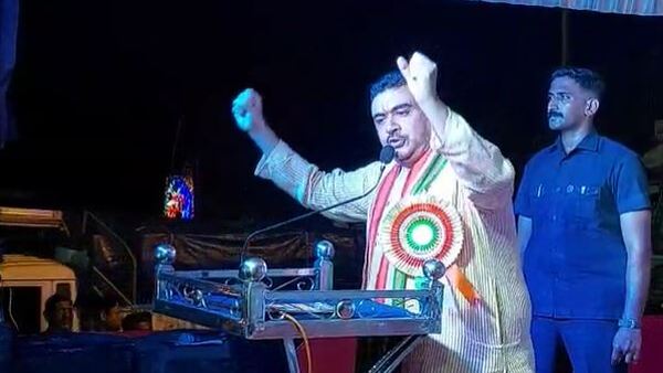 মমতাকে নিশানা শুভেন্দুর মমতাকে নিশানা শুভেন্দুর