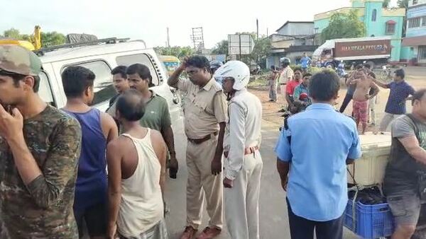 পরের দুর্ঘটনা কলকাতার কালিকাপুরে