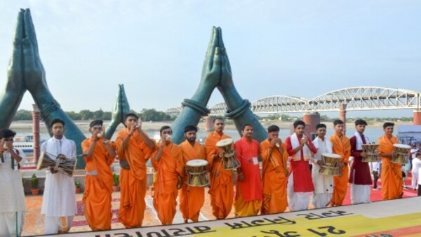 খসড়া তৈরিতে যুক্ত ৩০ জন