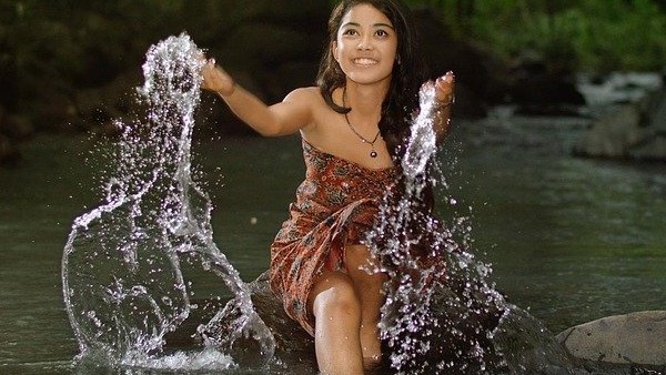 নাভির নীচে তিল