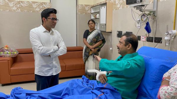 তিনি হলে মাথায় গুলি করতেন