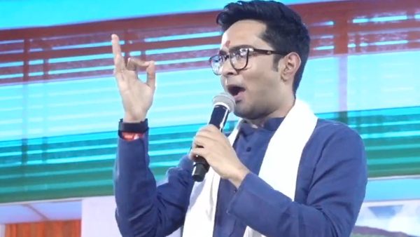 দলের নেতাদের লক্ষ্যমাত্রা স্থির করে দিয়েছেন অভিষেক 