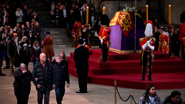 উপস্থিত ইউরোপের রাজপরিবারের সদস্যরা 