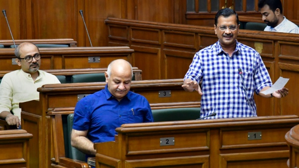 আস্থাভোটে জয় কেজরিওয়ালের আস্থাভোটে জয় কেজরিওয়ালের