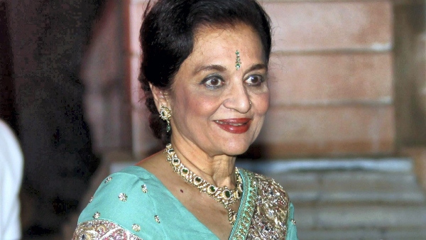 ‘পদ্মশ্রী পুরস্কার’রে ভূষিত হয়েছিলেন অভিনেত্রী ‘পদ্মশ্রী পুরস্কার’রে ভূষিত হয়েছিলেন অভিনেত্রী