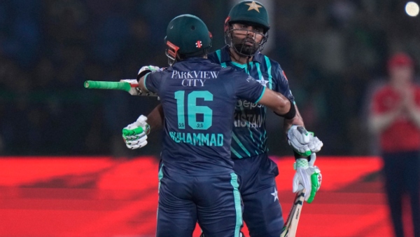 দুর্ধর্ষ বাবর এবং রিজওয়ান: