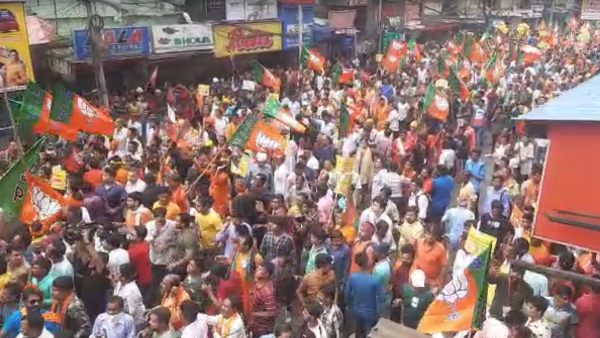 তিনজনের অবস্থা আশঙ্কাজনক তিনজনের অবস্থা আশঙ্কাজনক