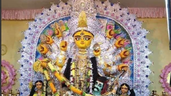 সোশ্যাল মিডিয়ার যুগে