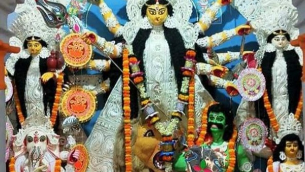  পুজোর ছুটি বাতিল করা হয়েছে