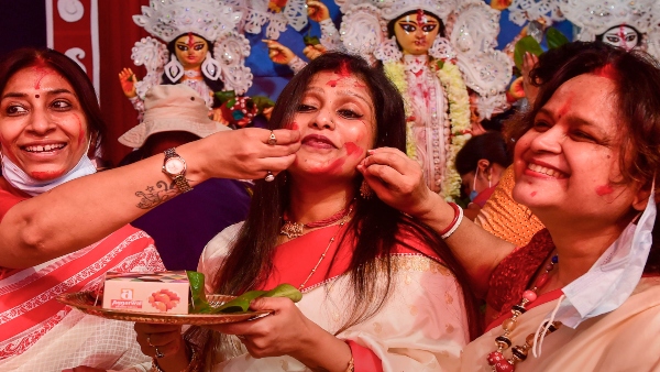 এভাবে এই নিয়ম পালন করা হয় এভাবে এই নিয়ম পালন করা হয়