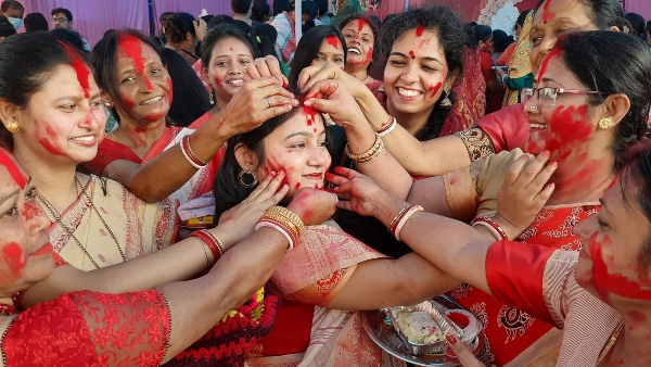 অনেক পুরনো এই প্রথা অনেক পুরনো এই প্রথা