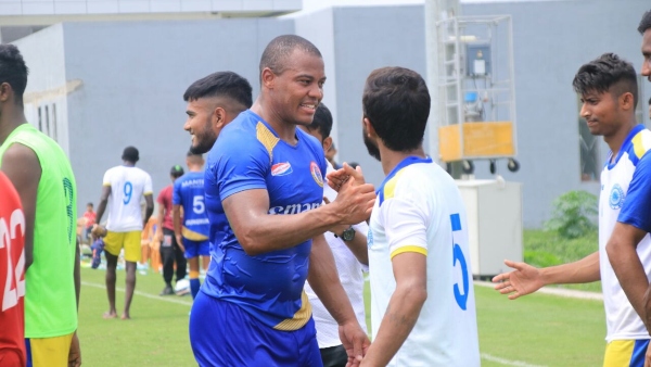 এরিয়ানের বিরুদ্ধে অনুশীলন ম্যাচে জয়: এরিয়ানের বিরুদ্ধে অনুশীলন ম্যাচে জয়: