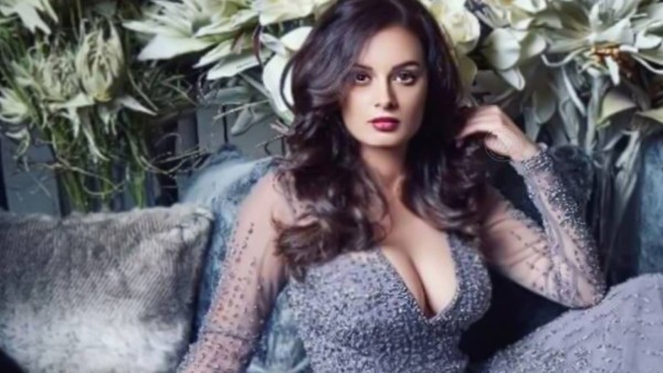 এভলিন শর্মা এভলিন শর্মা