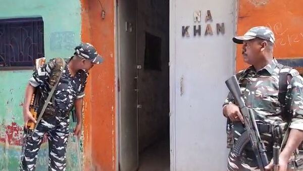 গার্ডেনরিচ কাণ্ডে ক্লোজ পার্কস্ট্রিট থানার আইসি গার্ডেনরিচ কাণ্ডে ক্লোজ পার্কস্ট্রিট থানার আইসি