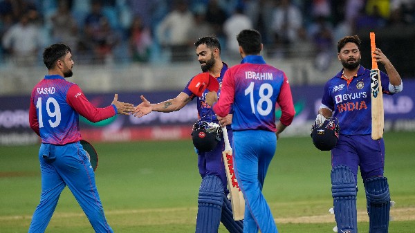 আফগানিস্তানের বিরুদ্ধে একশত-র বেশি রানে জয় তুলে নিল ভারত আফগানিস্তানের বিরুদ্ধে একশত-র বেশি রানে জয় তুলে নিল ভারত