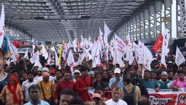 তৃণমূলকে উৎখাতের ডাক সেলিমের 