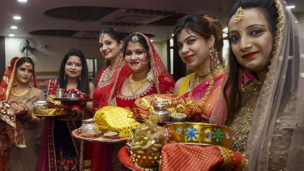 করওয়া চৌথের দিন দুর্লভ যোগ