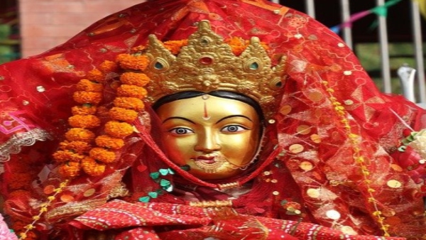 কন্যা পুজো করুন