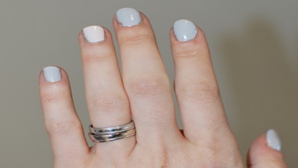 পরিবারের পাশে থাকে দৃঢ়ভাবে