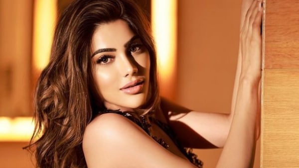 তিহার জেলে দেখা করতে আসতেন অভিনেত্রীরা