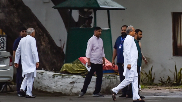 কংগ্রেস ছাড়া বিরোধী ঐক্য গড়া সম্ভব নয় 