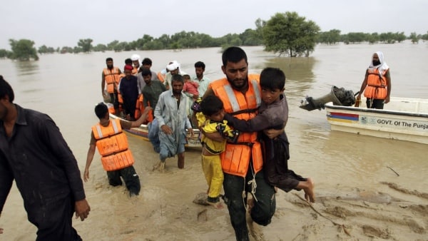 বৃষ্টিতে প্রভাবিত একাধিক এলাকা বৃষ্টিতে প্রভাবিত একাধিক এলাকা