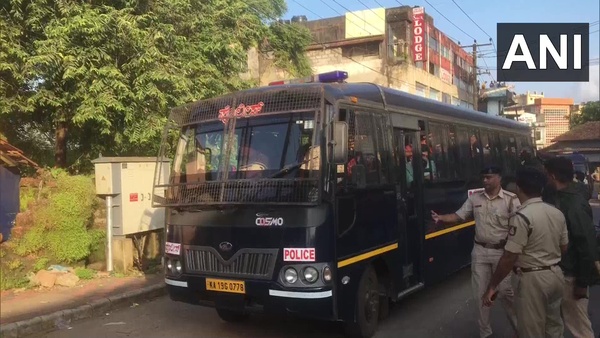 সাত রাজ্যের ২০০-র বেশি জায়গায় অভিযান