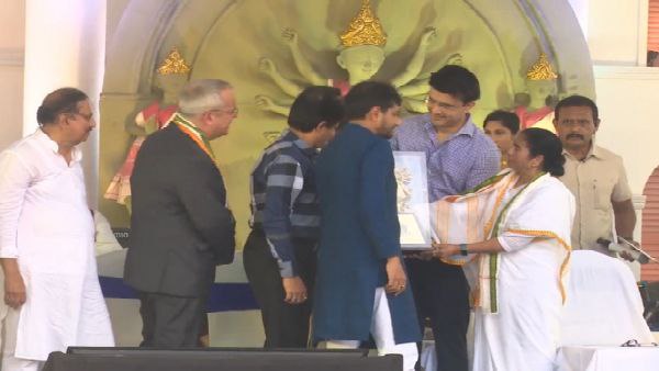 পুজো ও ফুটবল নিয়ে বার্তা