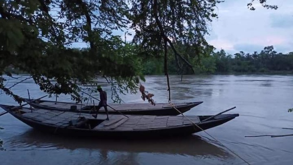 কোথায় অবস্থিত এই গ্রাম ?