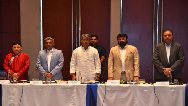 মেয়াদ বাড়ল স্টিমাচের