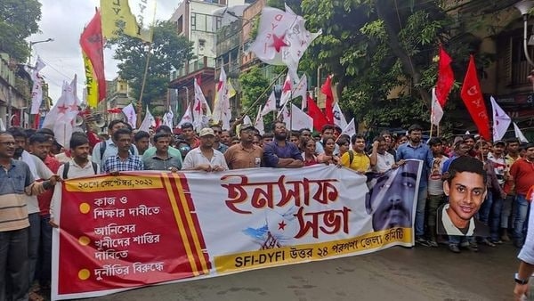 অক্সিজেন জোগাল ‘ইনসাফ সভা’ অক্সিজেন জোগাল ‘ইনসাফ সভা’