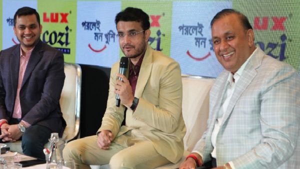 রোহিতের পাশে সৌরভ রোহিতের পাশে সৌরভ