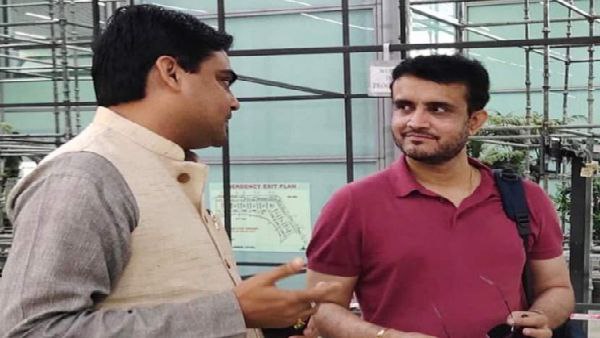 সৌরভের সঙ্গে বিজেপি নেতৃত্ব সৌরভের সঙ্গে বিজেপি নেতৃত্ব