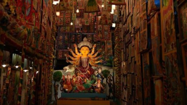 কলকাতাতেও এই শিল্প বিলুপ্ত