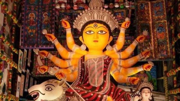 পটশিল্পীদের জীবিকা হারিয়ে যাচ্ছে 