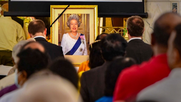 কারা আমন্ত্রণ পেলেন না 