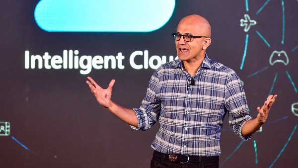 সত্য নাদেলা