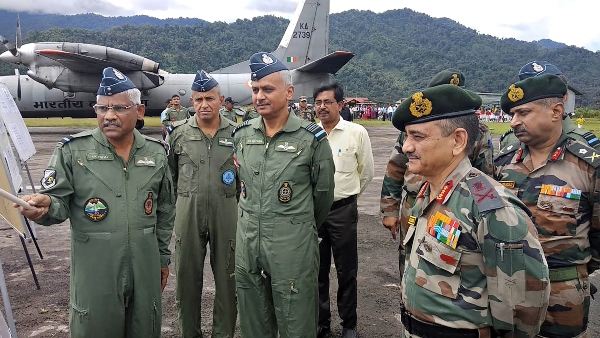 অনেক সামরিক সম্মানে ভূষিত হয়েছেন নয়া সিডিএস- 