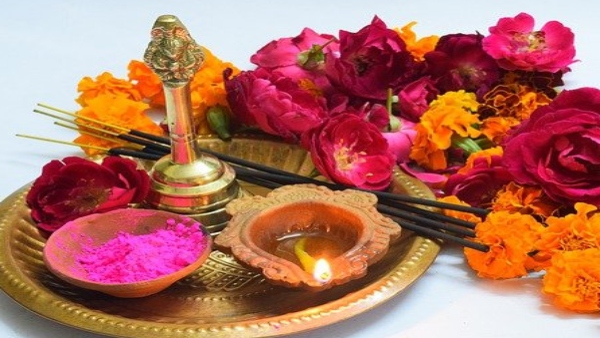 মেওয়া অর্পণ করুন