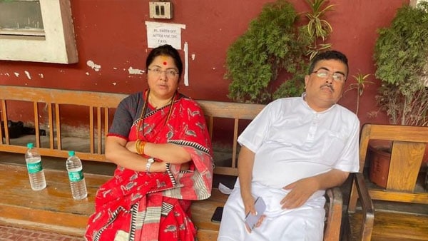 লালবাজারে বিক্ষোভ লালবাজারে বিক্ষোভ