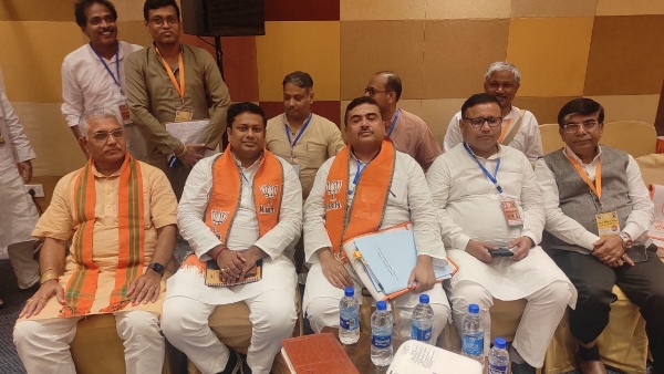 বিজেপি শিবির তিন ভাগে বিভক্ত, সমালোচনায় বিক্ষুব্ধরা