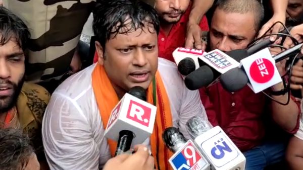 সুকান্ত তখনও পথে, নবান্ন অভিযান শেষ দিলীপের