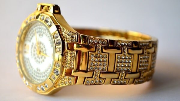 ঘড়ির কী রঙের হওয়া উচিত ঘড়ির কী রঙের হওয়া উচিত