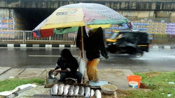উত্তরবঙ্গে এখনও জারি কমলা সতর্কতা 