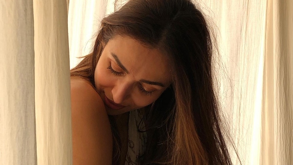 ছবি পোস্ট করলেন সোশ্যাল মিডিয়ায়