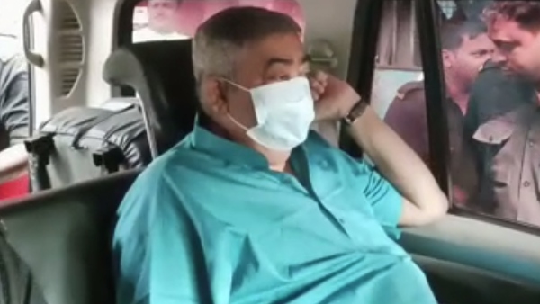 দিল্লি যাত্রা রুখতে মরিয়া চেষ্টা