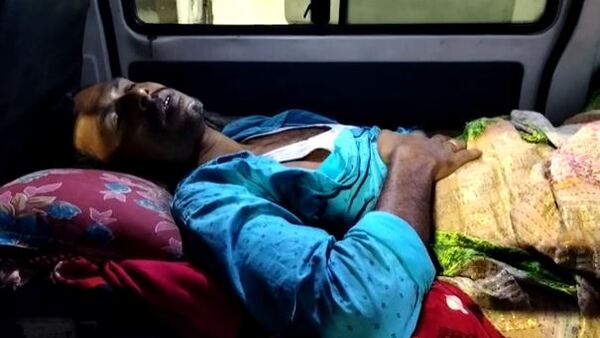 বিজেপি নেতাকে বেধড়ক মার